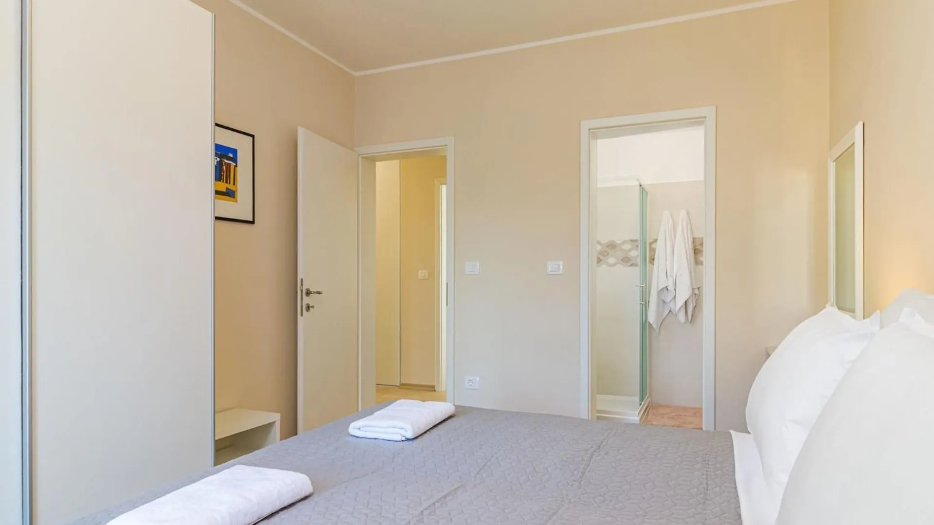 4 Guests Apartment In 메덜린