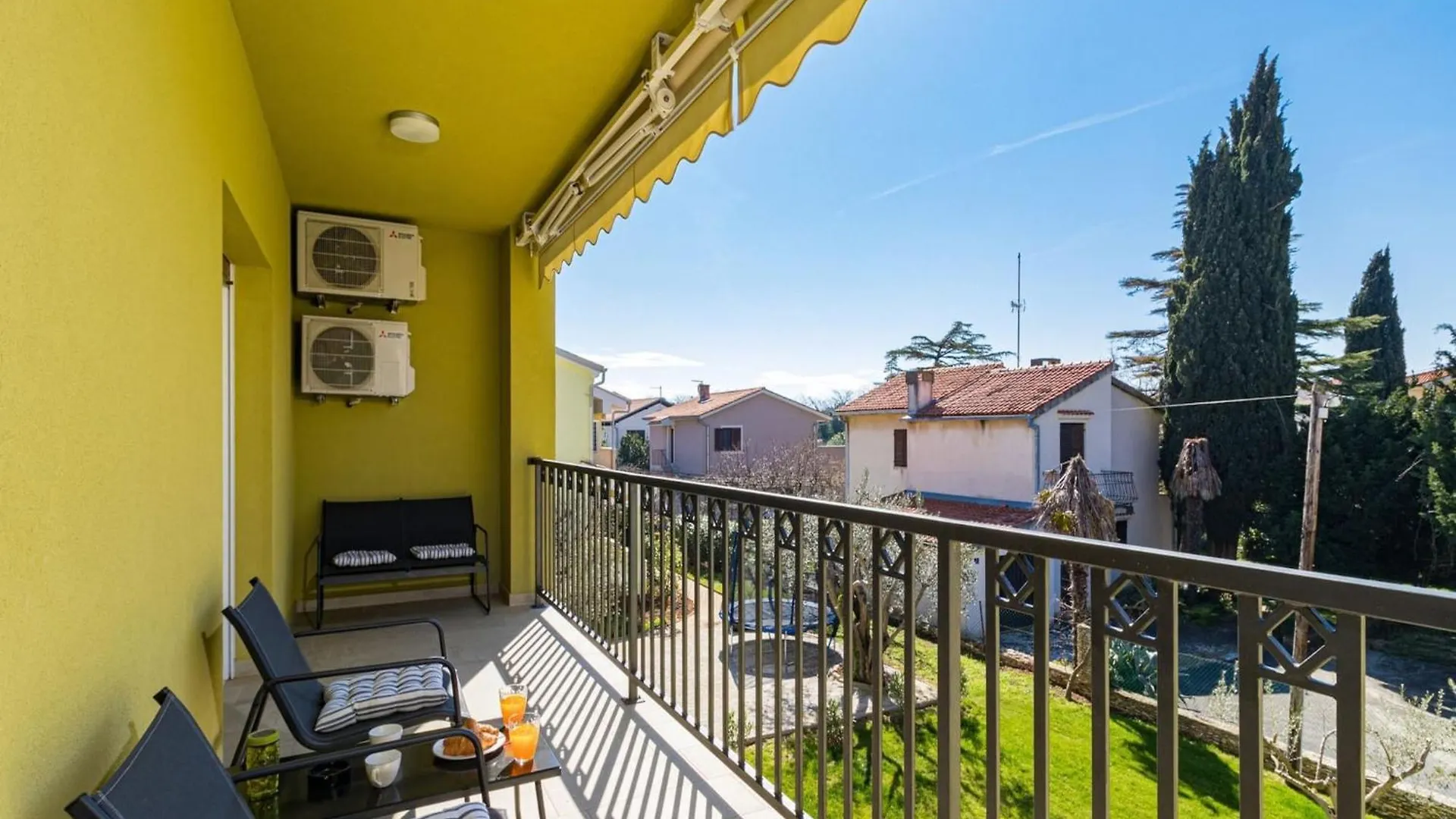 4 Guests Apartment In Medulin